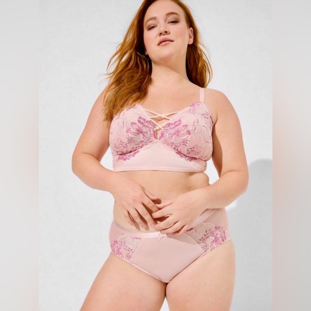 NWT TORRID 💕 Matching Bralette & Panties